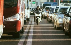 Motorcycle Riders Now Allowed to Lane Filter in Arizona